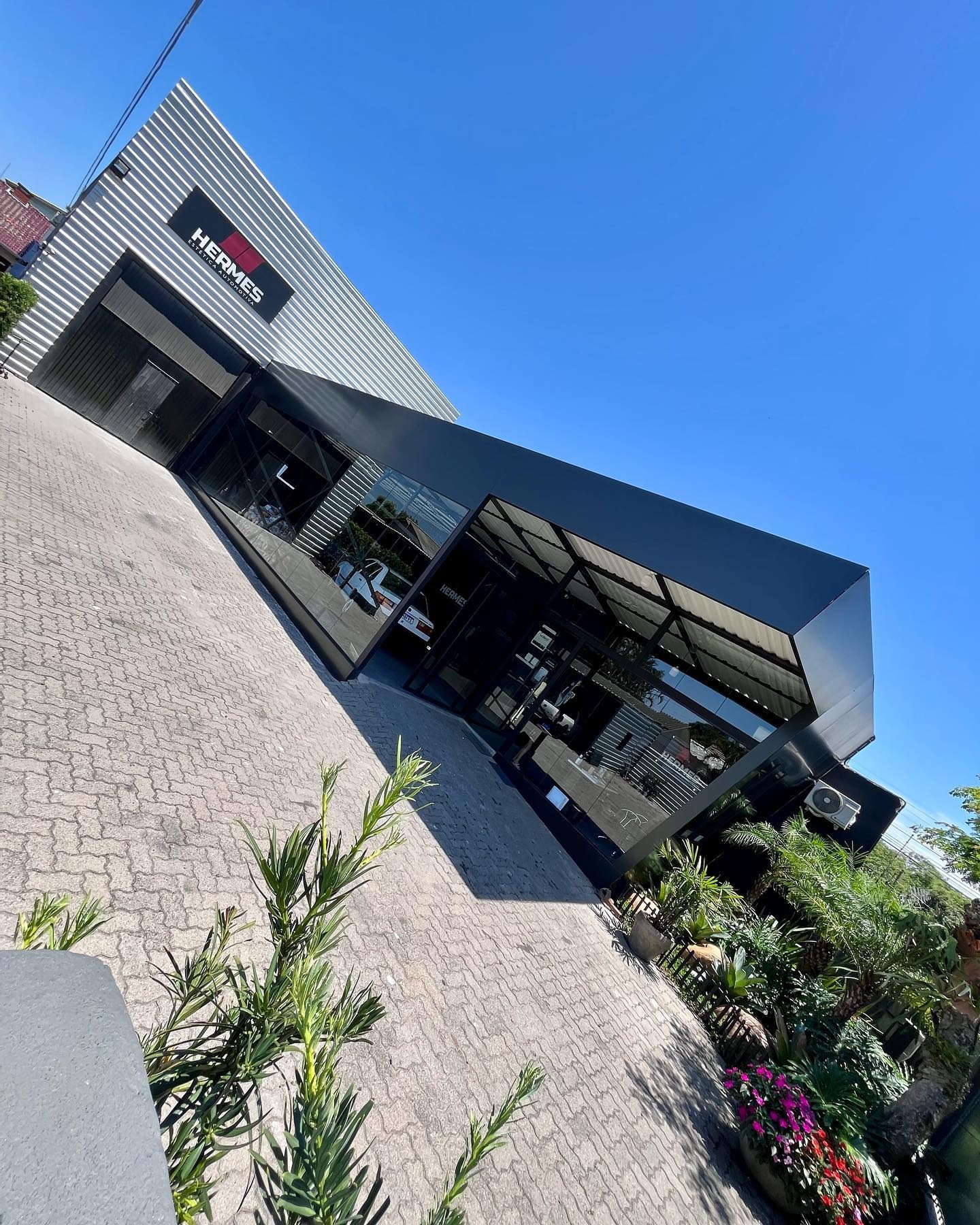 Fachada da Hermes Estética Automotiva em Canoas